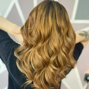 Bild von AurA Hair and Beauty