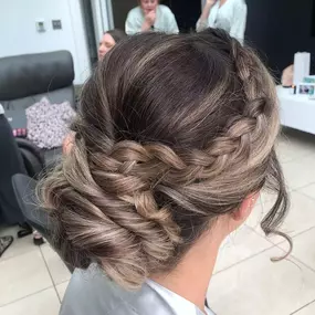 Bild von AurA Hair and Beauty