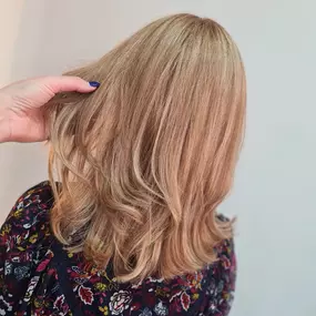 Bild von AurA Hair and Beauty