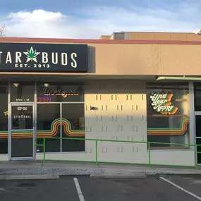 Star Buds Boulder Cannabis Shop Exterior