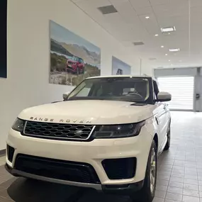 Bild von Land Rover Novi - Service & Parts