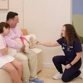 Bild von Petfolk Veterinary & Urgent Care - Holly Springs