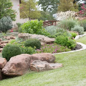 Sometimes large open spaces can be the hardest problems to solve. Having no landscaping can feel disengaging, having not enough can leave the landscape feeling incomplete, and having to much landscaping can be overwhelming. We always opt for a landscape that is natural and clean, with a good balance between garden and lawn. Contact us today to see how we can find the perfect balance for your front or back yard landscape.