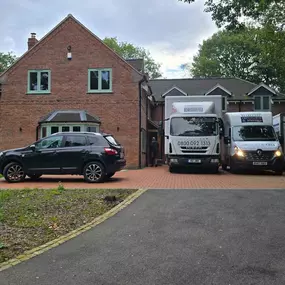 Bild von Inline Removals and Storage