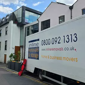 Bild von Inline Removals and Storage