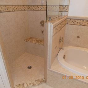 Bild von JURAVLE TILE & REMODELING