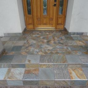 Bild von JURAVLE TILE & REMODELING