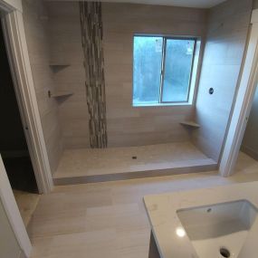 Bild von JURAVLE TILE & REMODELING