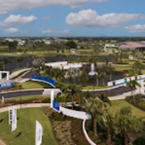 Bild von Wild Blue at Waterside Sales Center