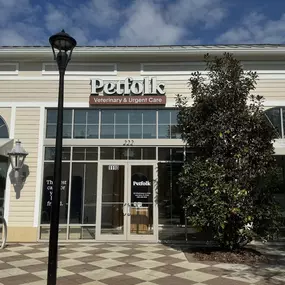Bild von Petfolk Veterinary & Urgent Care - Lake Mary