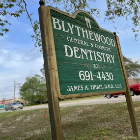 Bild von Blythewood Dentistry: Dr. James Finkel, D.M.D.