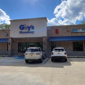 Bild von Guy's Pharmacy - Summit