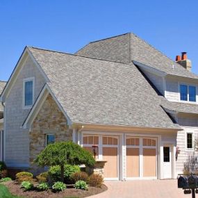 Roofing contractor in Oswego IL