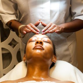Top Facial Spa For Acne and Aging in Houston, TX - Elevated Esthetics