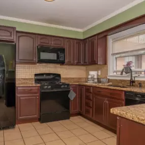 STR Behavioral Health – Bucks County: One of the kitchen areas at our outpatient supportive housing program homes.