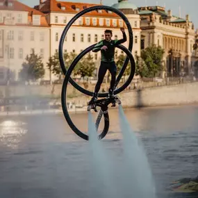 Bild von Flyboard Show - Létající boty