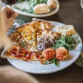 Bild von Delucca Gaucho Pizza & Wine Southlake