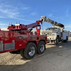 When it comes to heavy-duty towing in Tower Hill, IL, Curtis Heavy Duty Towing has the specialized equipment and skilled operators to handle the most challenging tasks. We excel in safely towing large vehicles and equipment with precision and care.