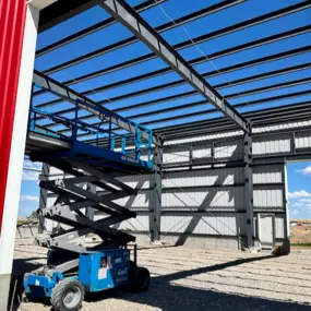 A commercial client in Thornton, ID, engaged Steel Concepts to construct an 11,750 SQFT steel building. Renowned for its expertise, Steel Concepts ensured this project met the highest standards of safety, efficiency, and aesthetics