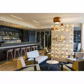 Bild von 2 CONTRAC - Arredo Hotel, Residence, Bar, Ristoranti e Negozi