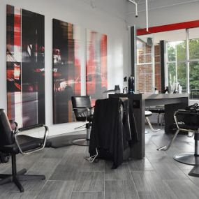 Bild von Axiom Cutler Salon