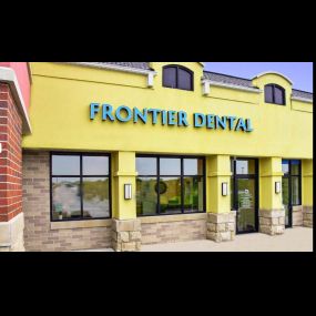 Bild von Frontier Dental Implants and Dentures