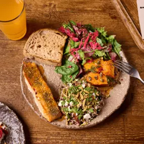 Honest Salmon - Market Plate