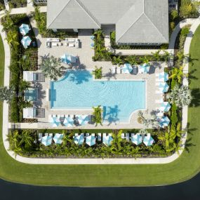 Resort-Style Amenities at Everly Luxury Apartments in Naples FL