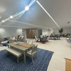 Bild von Yardbird Outdoor Furniture - CLOSED