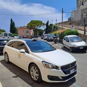 Bild von TAXI FORMIA NCC SERVICE di Alfredo Taffuri - Servizio Taxi Formia