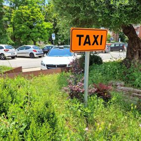 Bild von TAXI FORMIA NCC SERVICE di Alfredo Taffuri - Servizio Taxi Formia