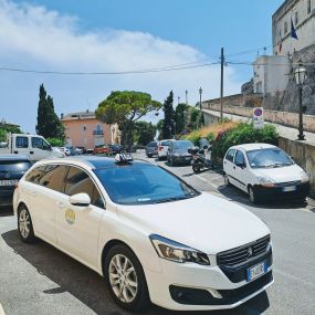 Bild von TAXI FORMIA NCC SERVICE di Alfredo Taffuri - Servizio Taxi Formia