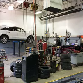 Vern Eide Acura Service Shop