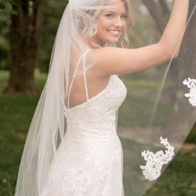 Bild von I DO...A Bridal Boutique