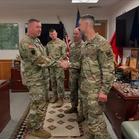 Bild von VT Army National Guard Recruiter - SSG Samuel Sotiropoulos