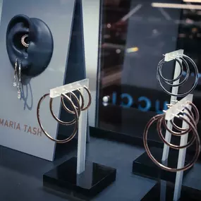 Bild von MARIA TASH | Fine Jewelry & Luxury Piercing