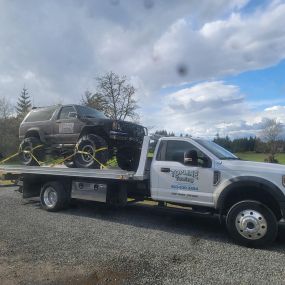 Contact us for Towing Services!