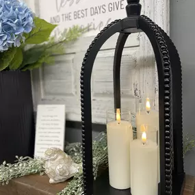 Bild von Swiss Country Lawn and Crafts