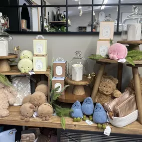 Bild von Swiss Country Lawn and Crafts