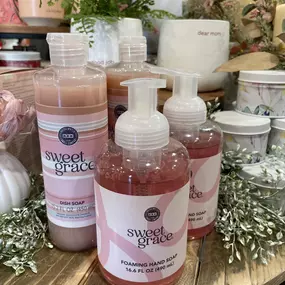 Bild von Swiss Country Lawn and Crafts