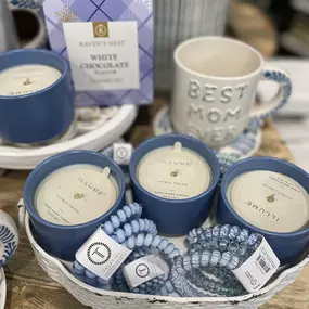 Bild von Swiss Country Lawn and Crafts