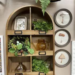 Bild von Swiss Country Lawn and Crafts