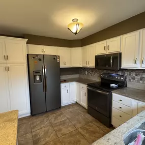Bild von Affordable Cabinet Refacing