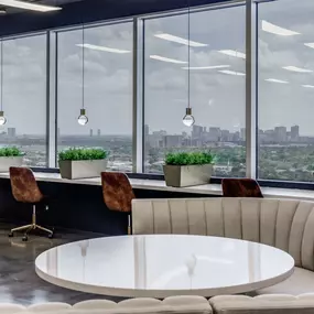 Bild von Lucid Private Offices - River Oaks / Upper Kirby