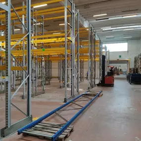 Bild von SCAFFALI USATI SCAFFALATURE VENDITA E MONTAGGIO RODEL