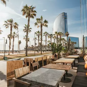 Terraza Honest Greens Barceloneta.