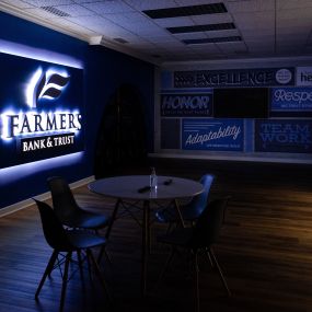 Farmers Bank & Trust | Magnolia Main