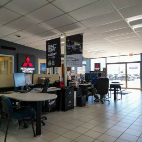 Russ Darrow Mitsubishi Service Center.