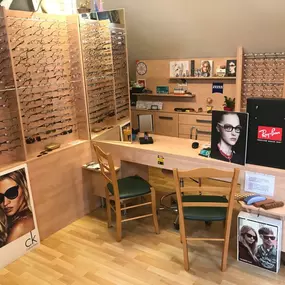 MUDr. Edita Holubová - oční ordinace a optika Říčany