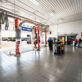 Russ Darrow Chrysler Dodge Jeep Ram of West Bend Service Center.